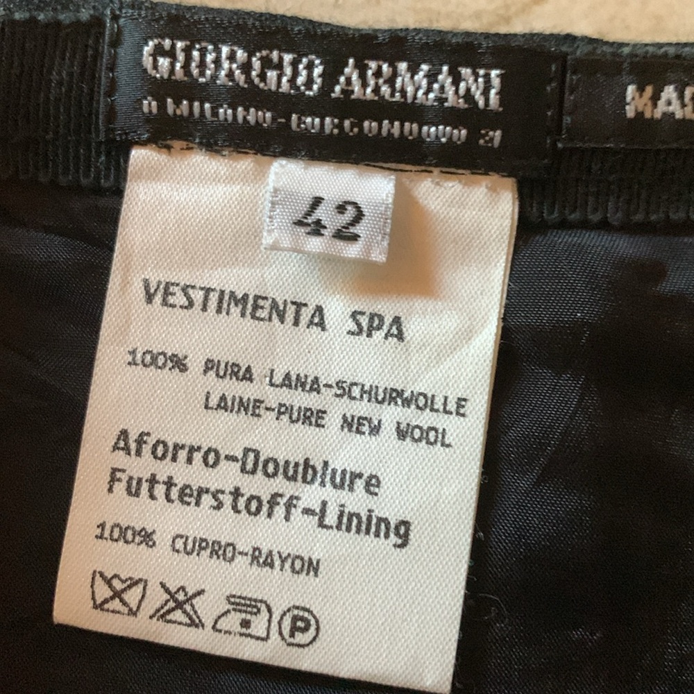 Giorgio Armani women’s black wool skirt made in Italy size Small winter office - Picture 4 of 16